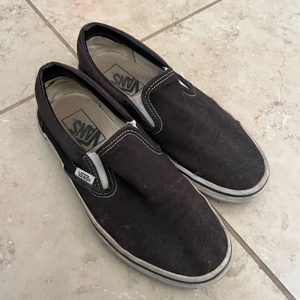black vans slipons